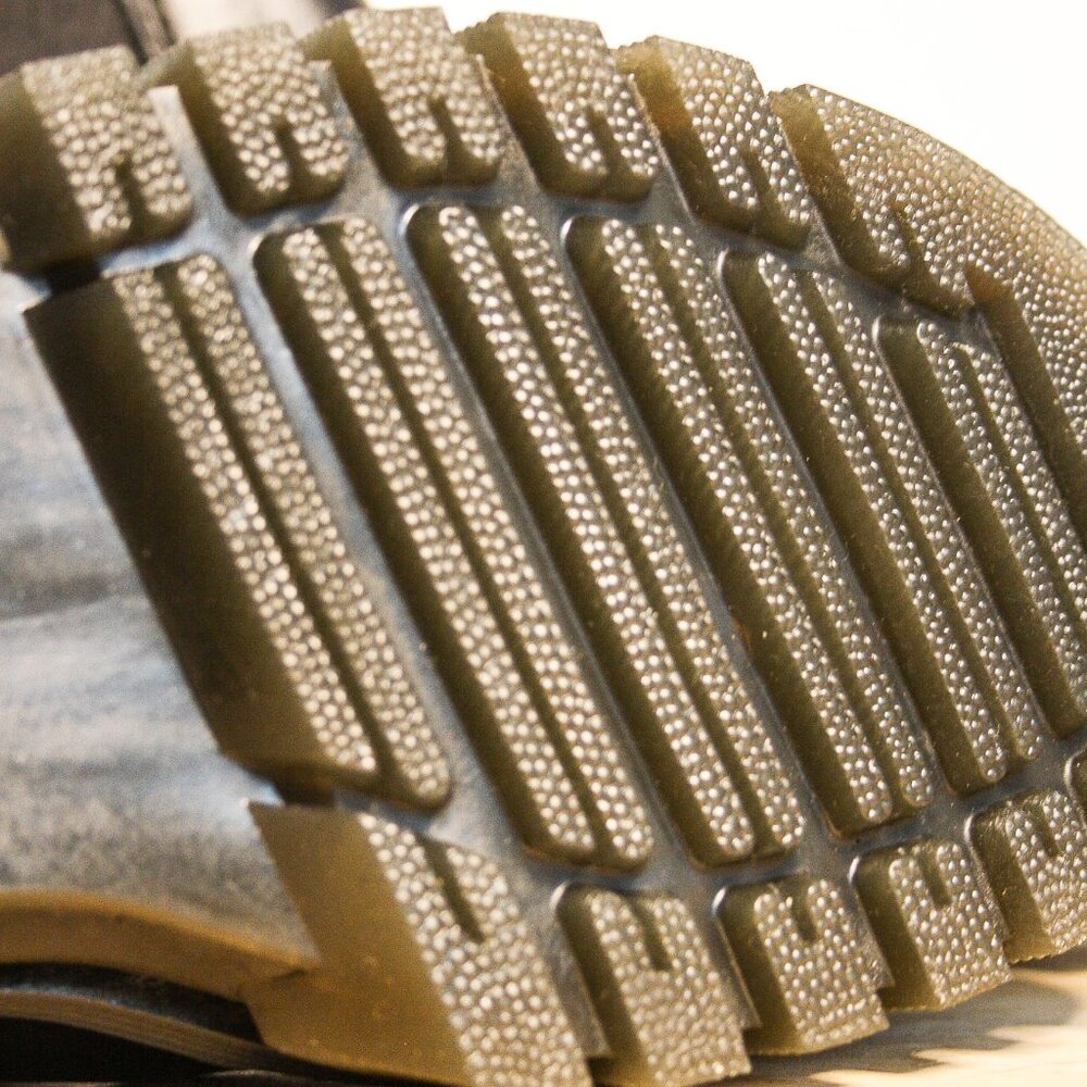 Smooth Leather Platform Chelsea Boots - Picture 6 of 7